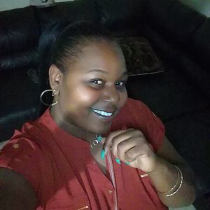 Meet your Posher, Alicia